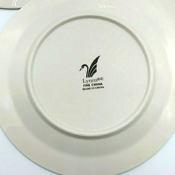 🍭HP! 4 Flowered Bouquet 7.5" plates. Lynns Fine China "Claryssa" - Picture 4 of 7